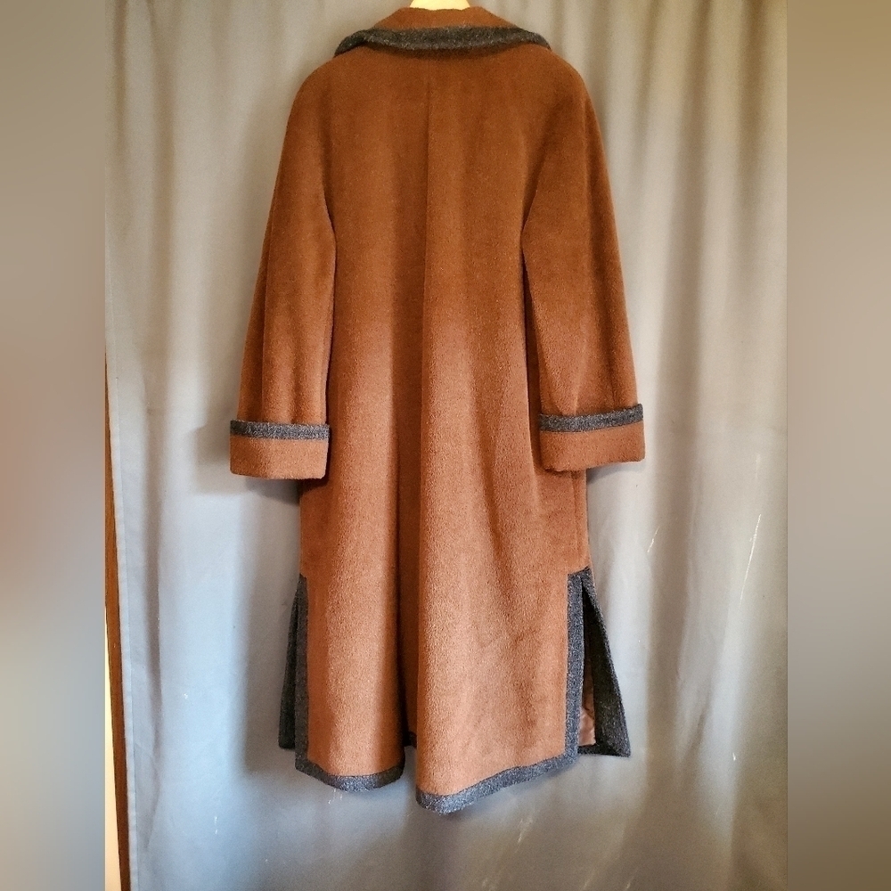 Neiman Marcus Bisang Agnona Alpaca Long Brown Coat Size 8P - Picture 2 of 14